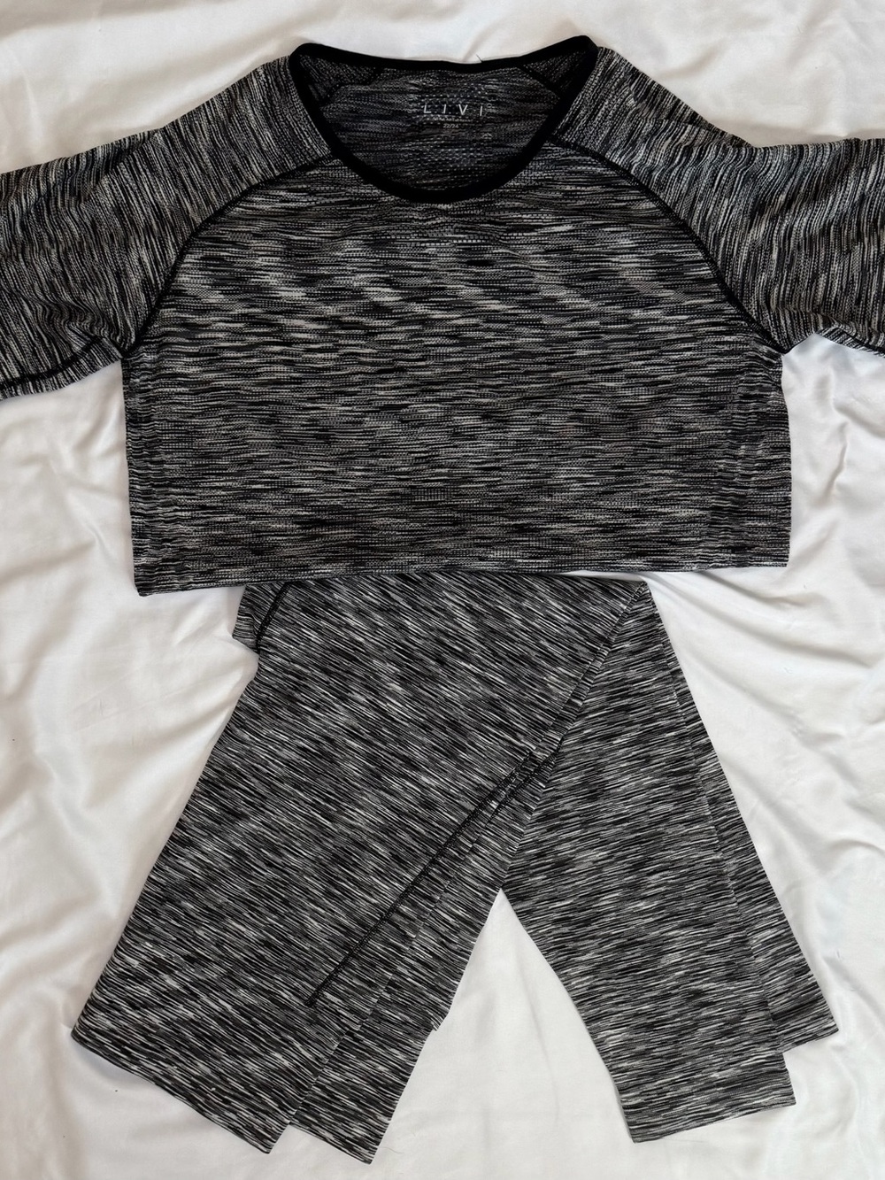 Livi Active Black & Gray Space-Dye Leggings and Cropped Top Set 22/24